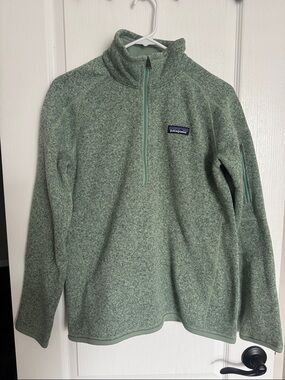 Patagonia Women's Heather Sage Green Quarter-Zip Fleece Pullover